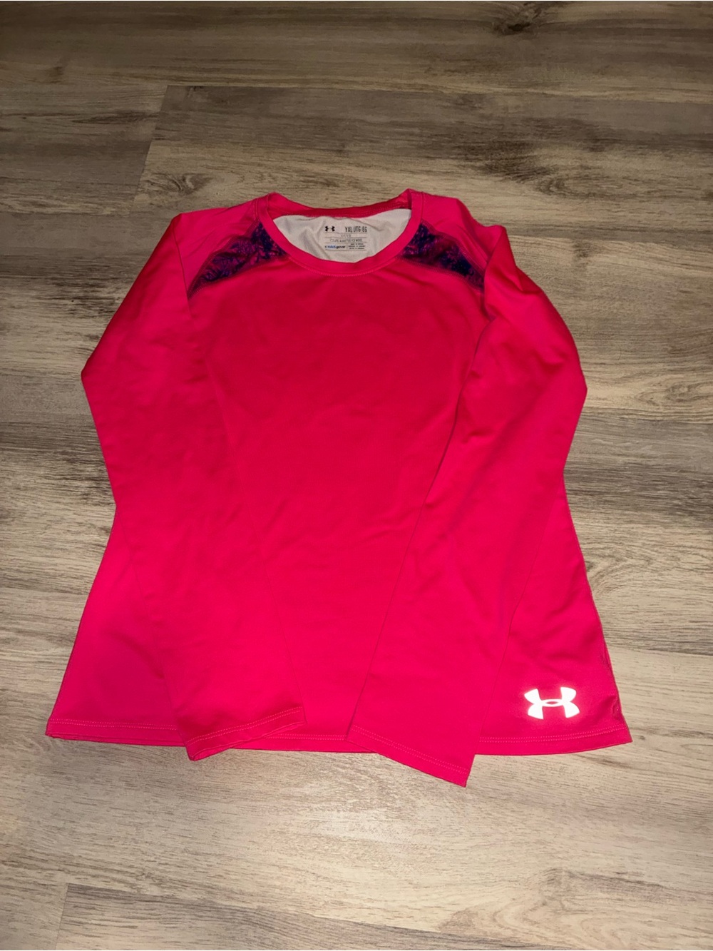 Under Armour Girls Bright Pink Long Sleeve Performance Tee
